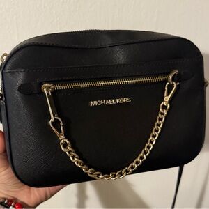 Michael Kors Elegant Black Crossbody Bag